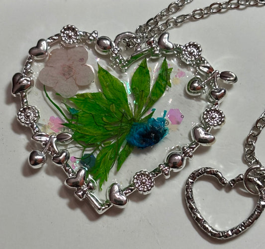 Dried flower necklace