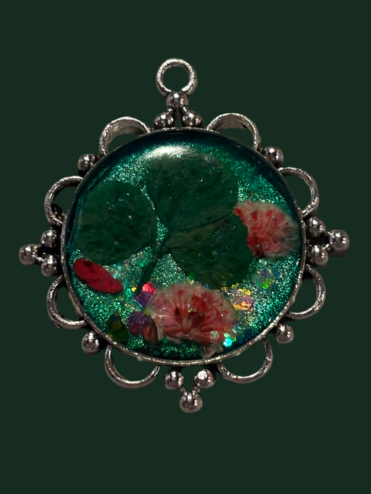 Clover large pendant  necklace with chain black or silver Jul15_15:06