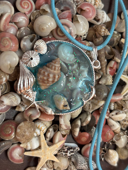 Sea resin pendant