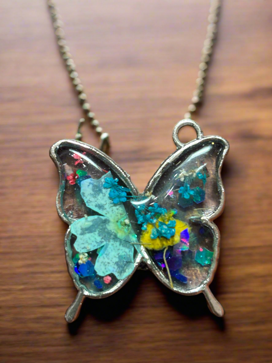 Butterfly necklace dried flowers