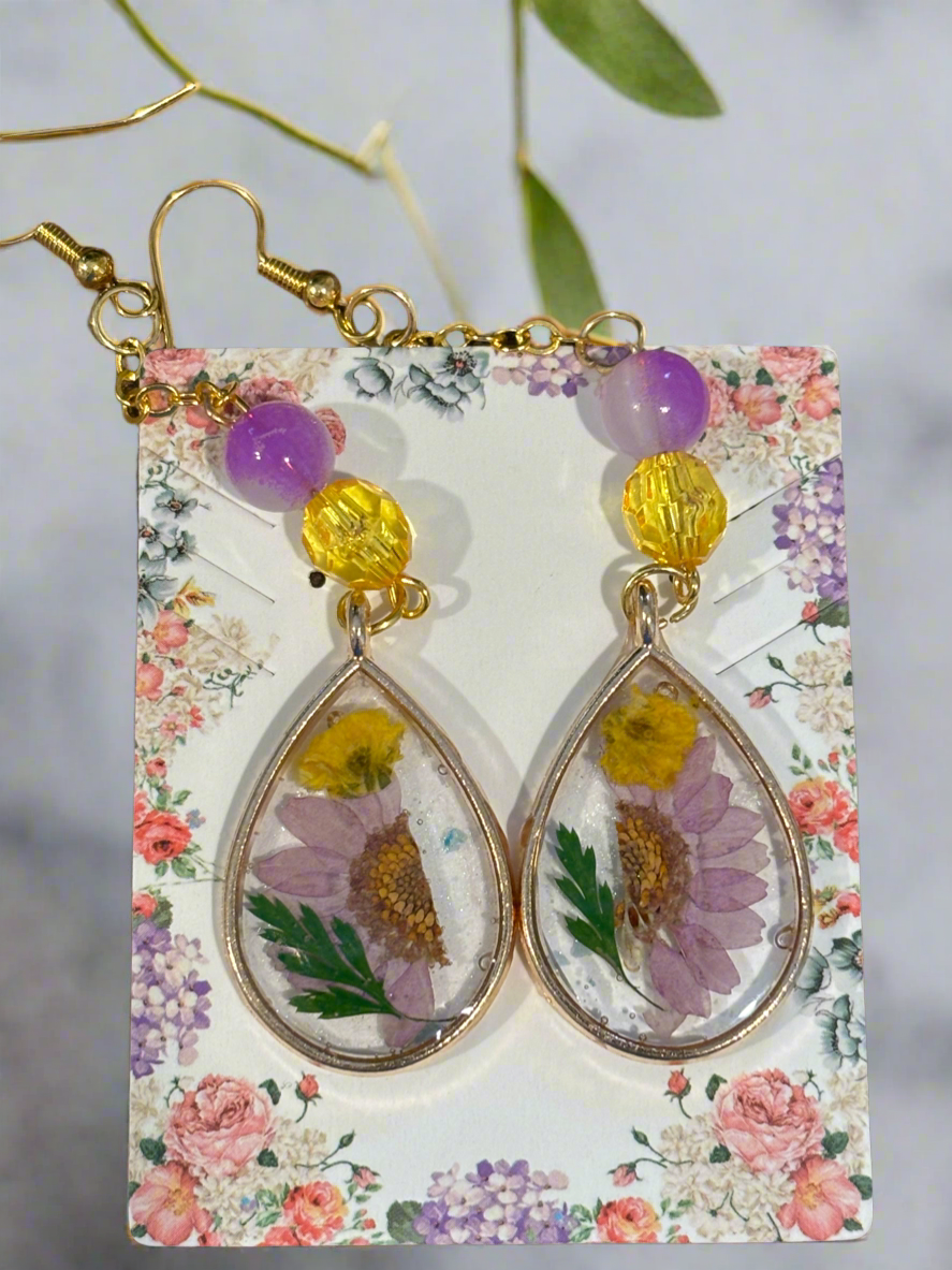 Resin purple flower beaded earrings
