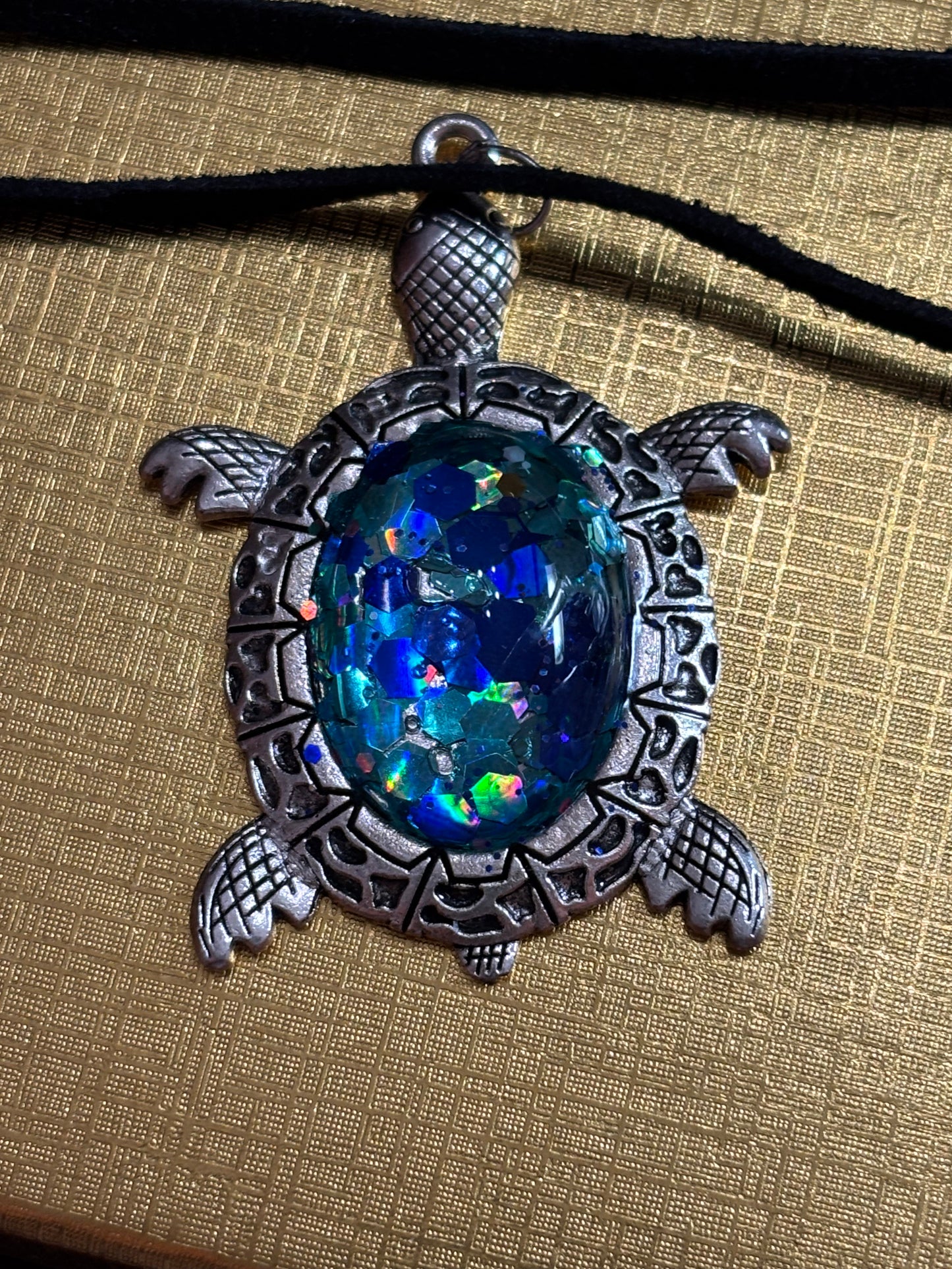 Large sea turtle necklace