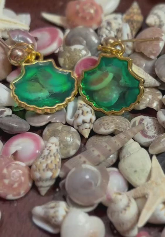 Gold shell earrings